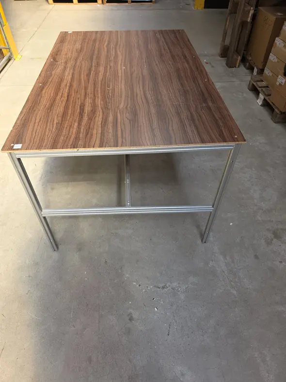 Arbeitstisch für Großformate 1,58x0,98x0,78m