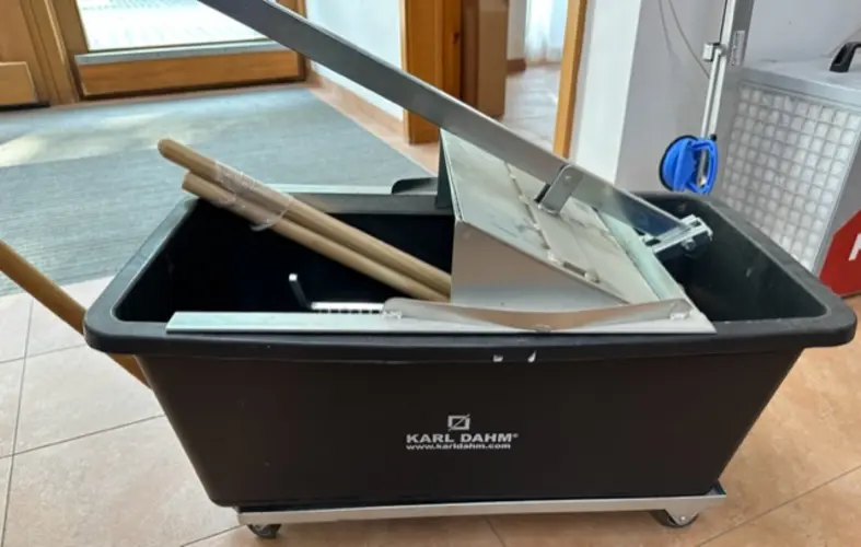 Optimal Floor Cleaning Set