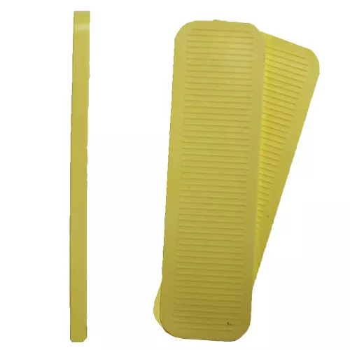 4 mm yellow shims with non-slip grooves for levelling