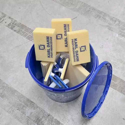 Alles im Eimer - Hydroset, ein Komplett-Set f&uuml;r Fliesenleger.