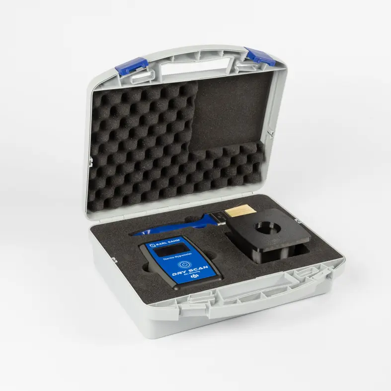 Additional image Opened carrying case for the DRY SCAN Karl Dahl measuring system, containing a thermo-hygrometer and accessories for measuring screed moisture content